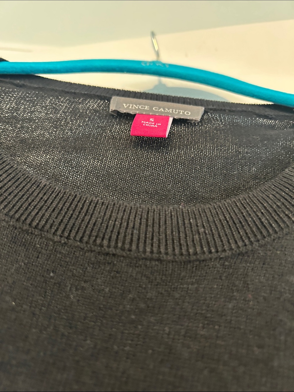 Vince Camuto Black Short Sleeve Knit Tee Brand new Very light weight sweater - Picture 3 of 4
